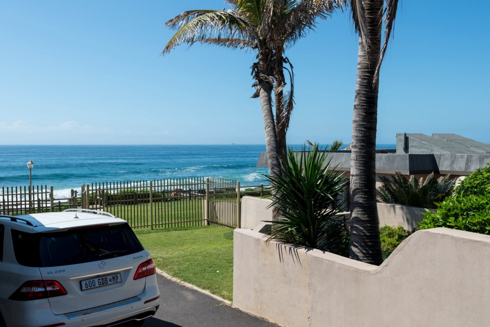 SHELLY BEACH/ ST MICHAELS BEACH - Image 4
