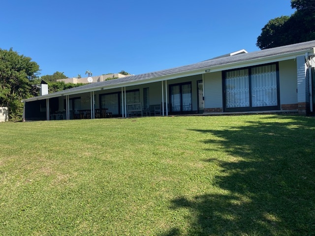 5 bedroom home Leisure Bay - Image 17