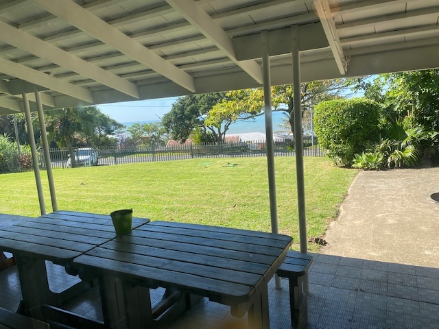 5 bedroom home Leisure Bay - Image 19